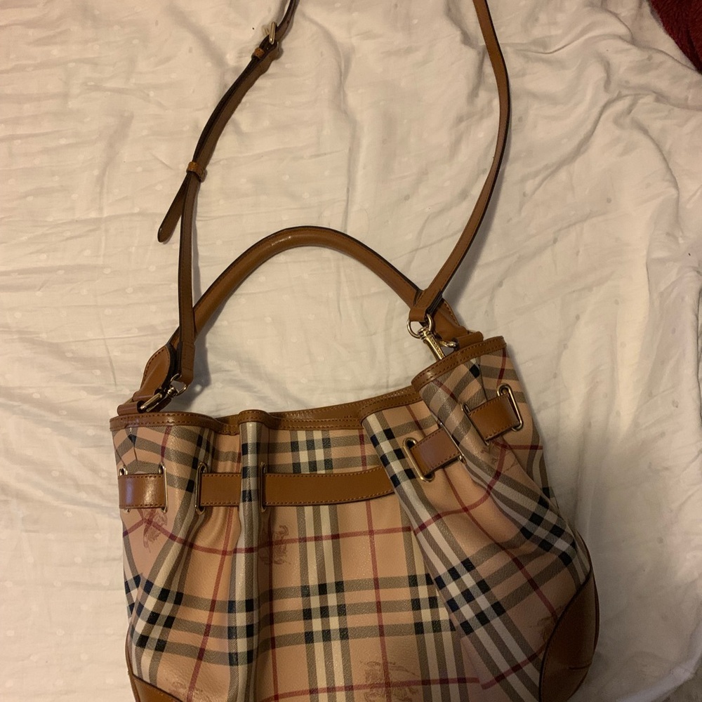 Burberry Purse - Picture 4 of 5